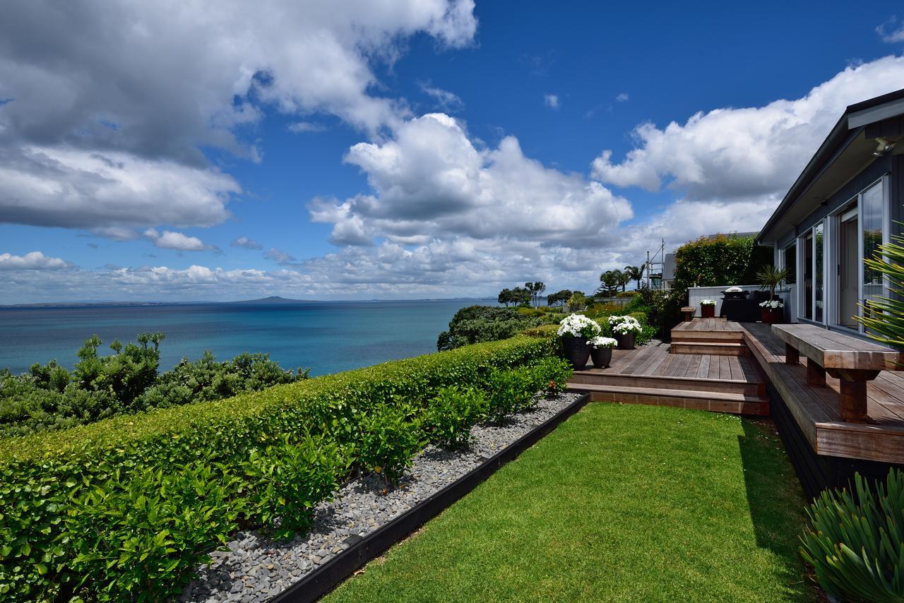 Luxury House With Clifftop Seaview Уангапараоа Экстерьер фото
